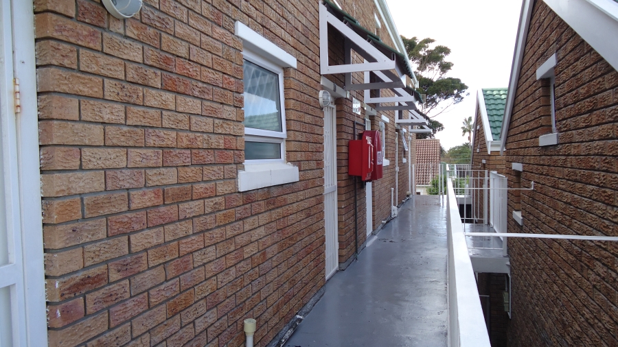 1 Bedroom Property for Sale in Plumstead Western Cape